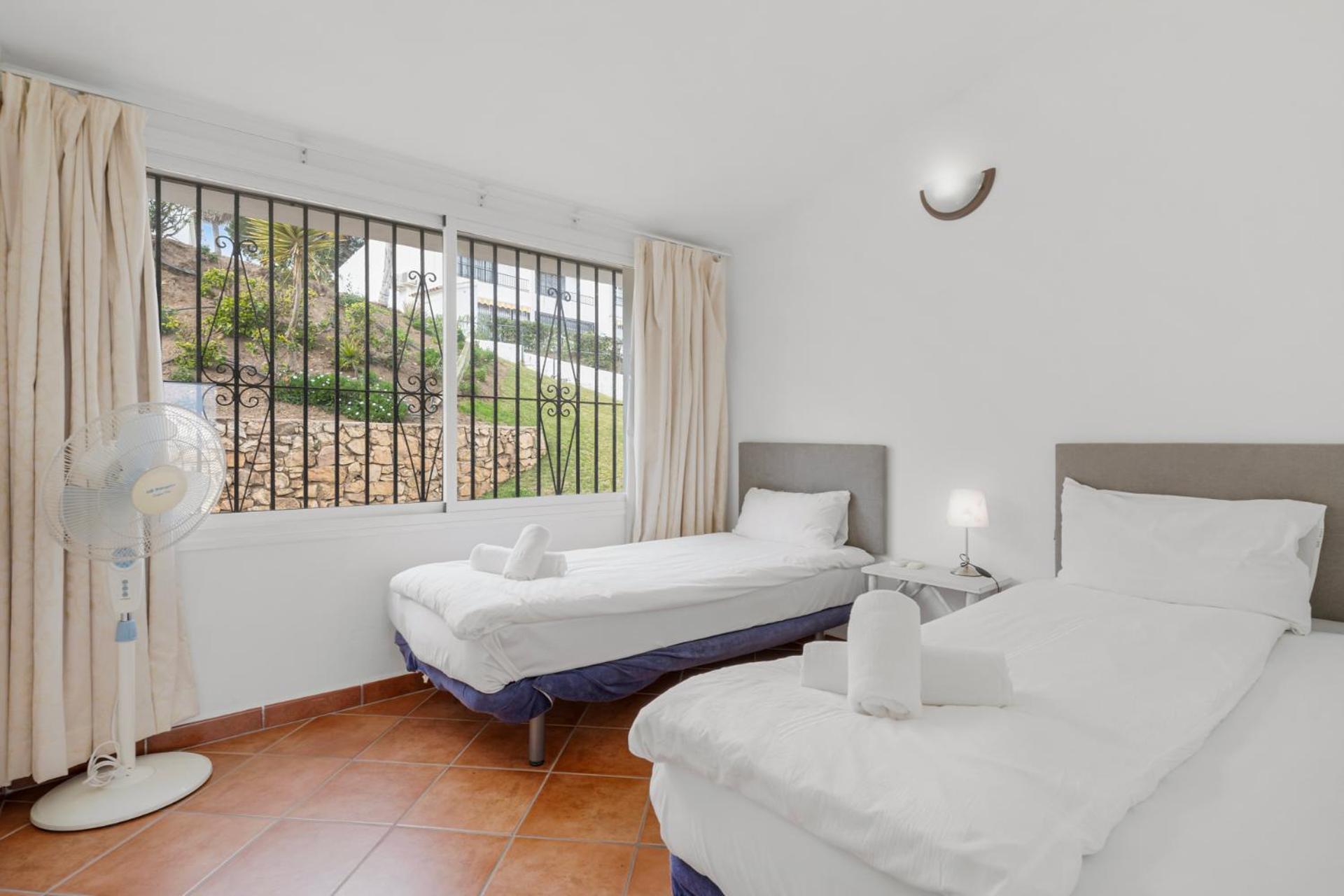 Charming Seaview Apartment With Pool In La Cala By Costarentals - Ref 49 ลากาลาเดมิฮาส ภายนอก รูปภาพ