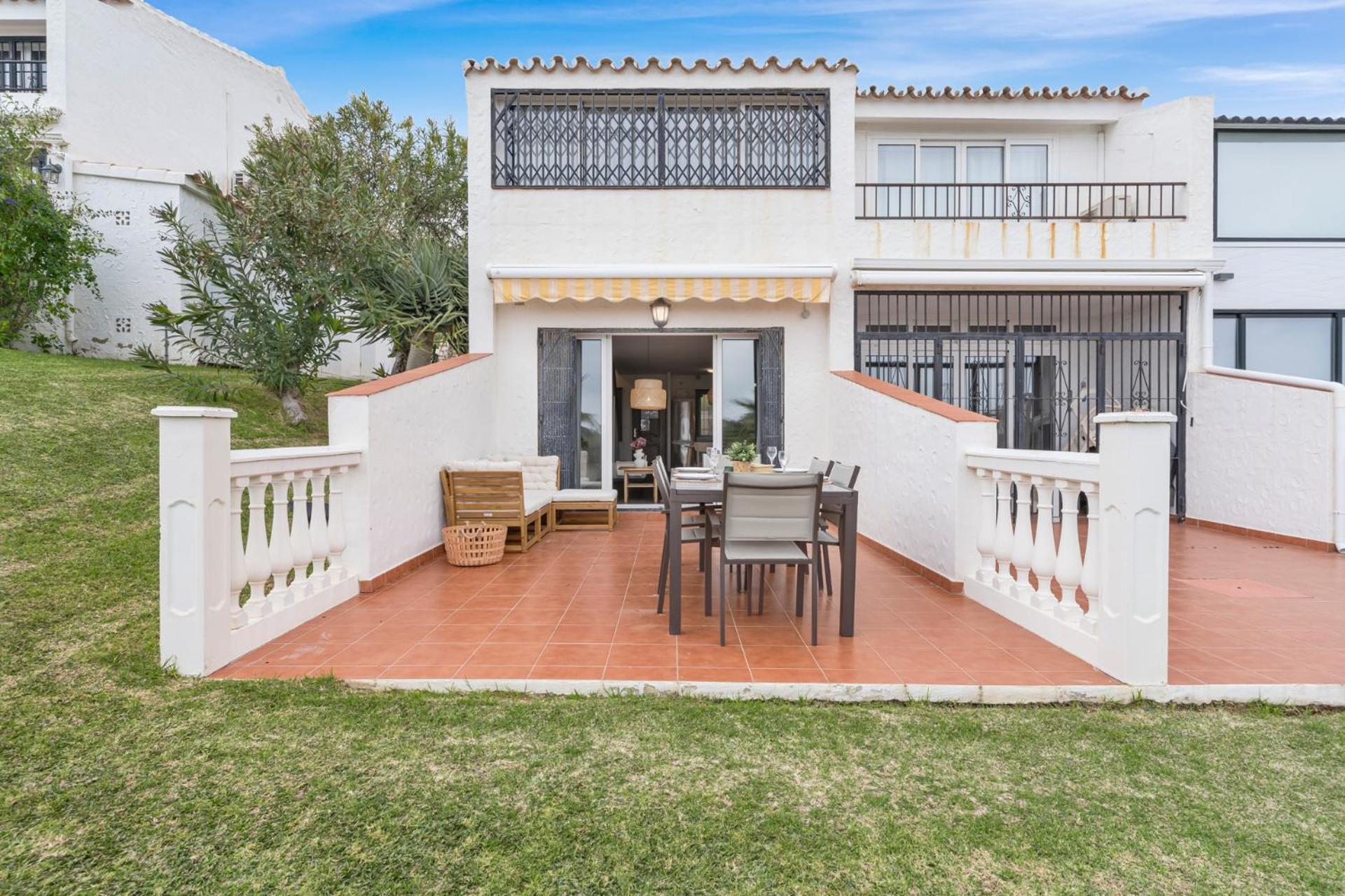 Charming Seaview Apartment With Pool In La Cala By Costarentals - Ref 49 ลากาลาเดมิฮาส ภายนอก รูปภาพ